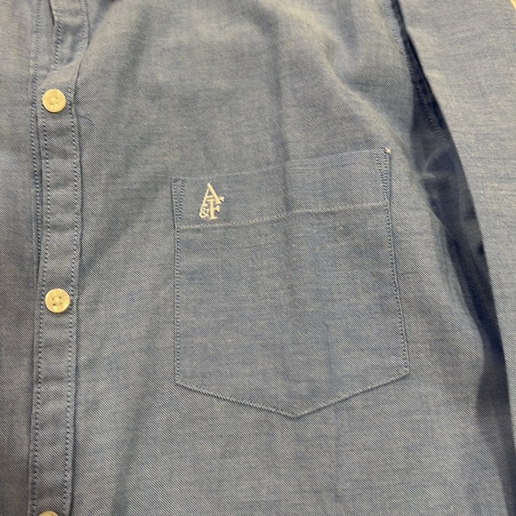Abercrombie and Fitch blue fitted dress shirt barely used - Picture 6 of 7